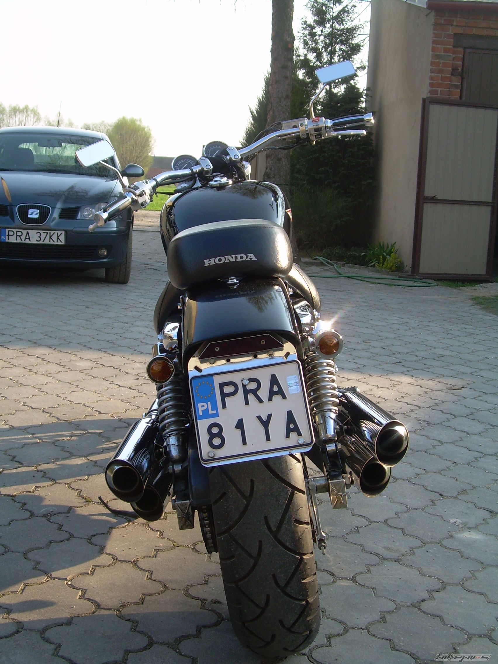 Photo 1629673