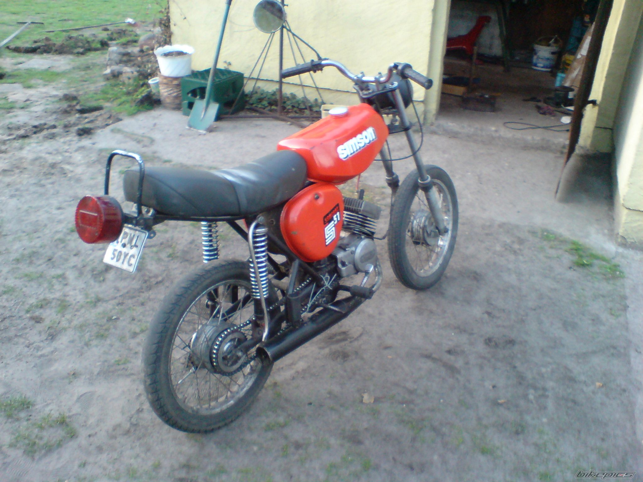 Photo 1629744