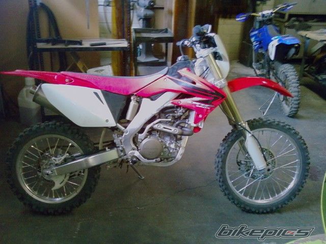 Photo 1629872