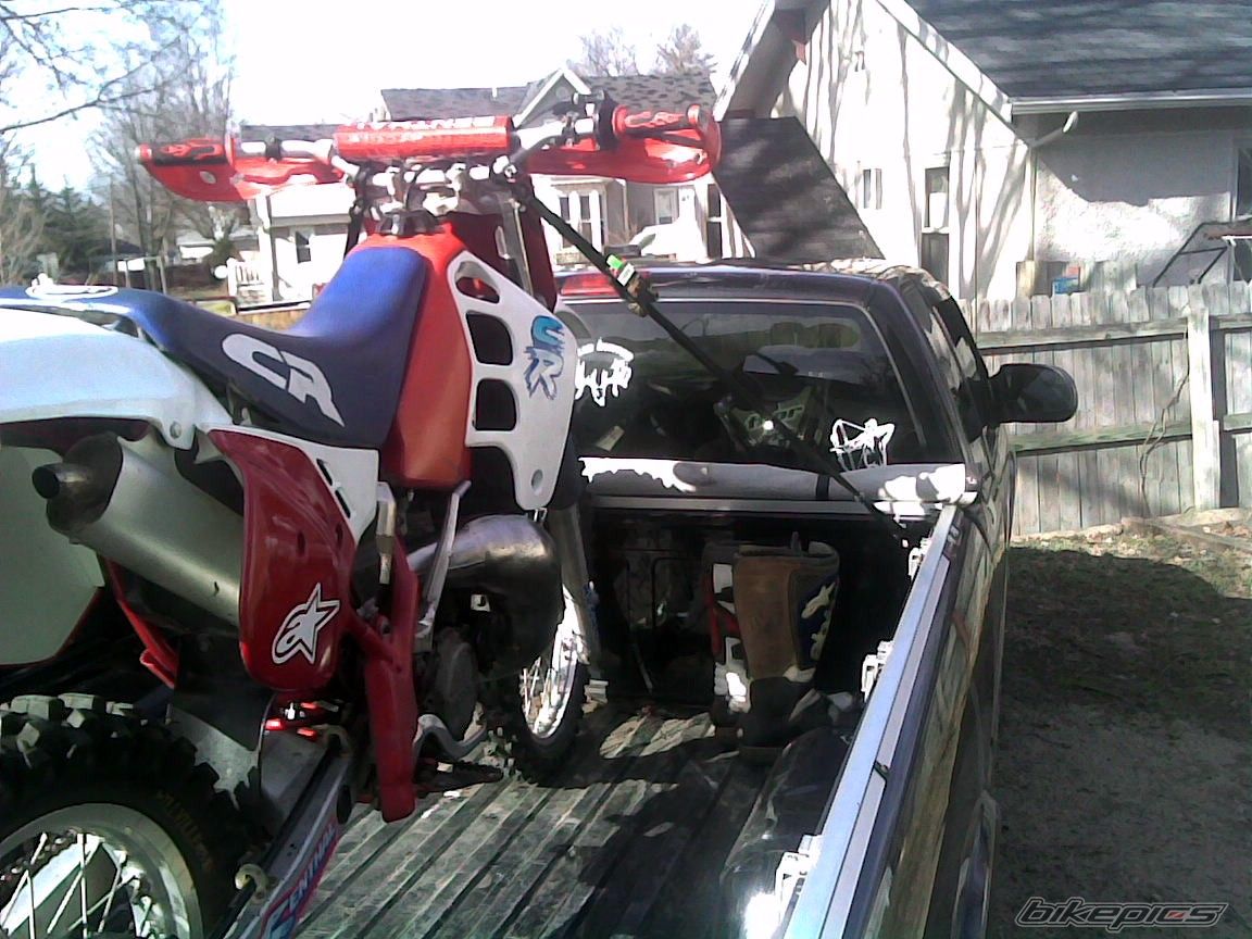 Photo 1629888