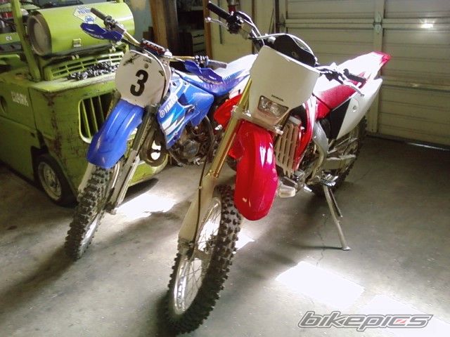 Photo 1629898