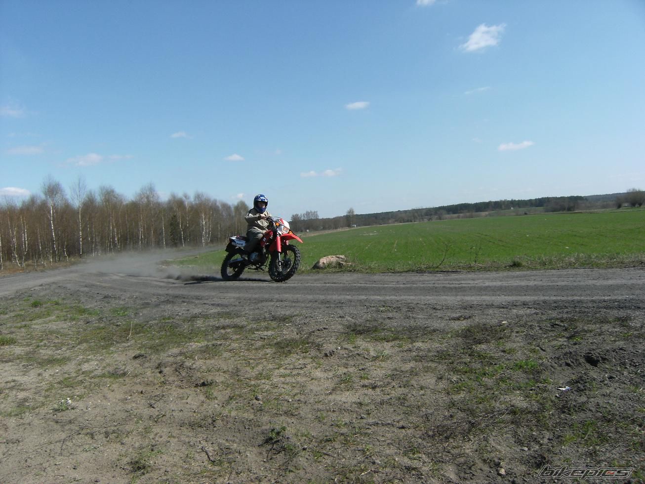 Photo 1629916