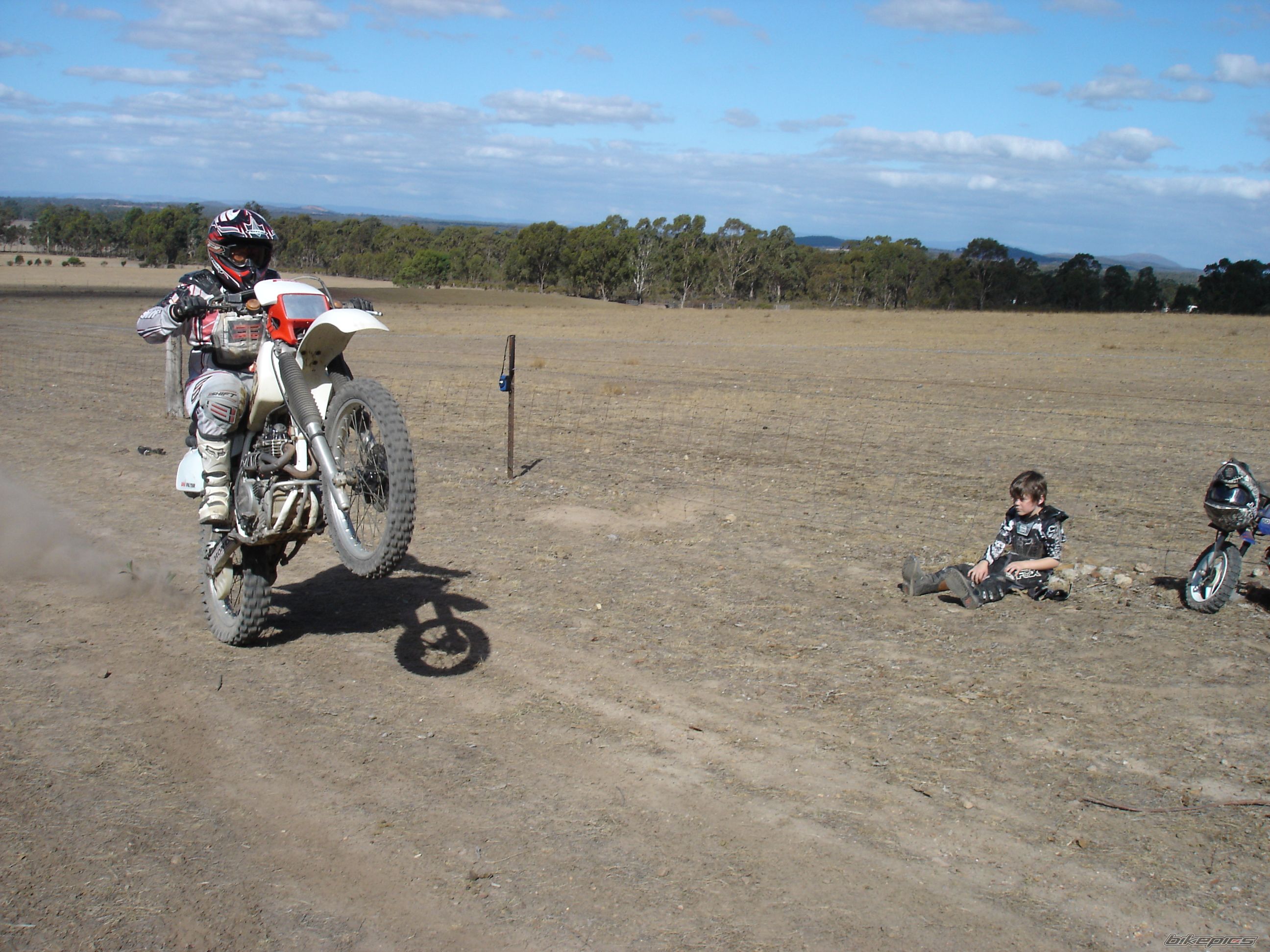 Photo 1630141