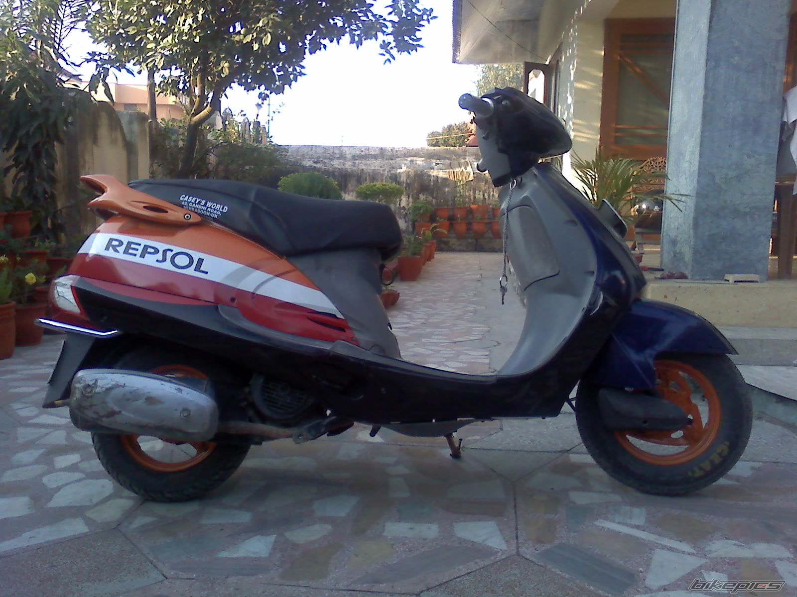 Photo 1630168