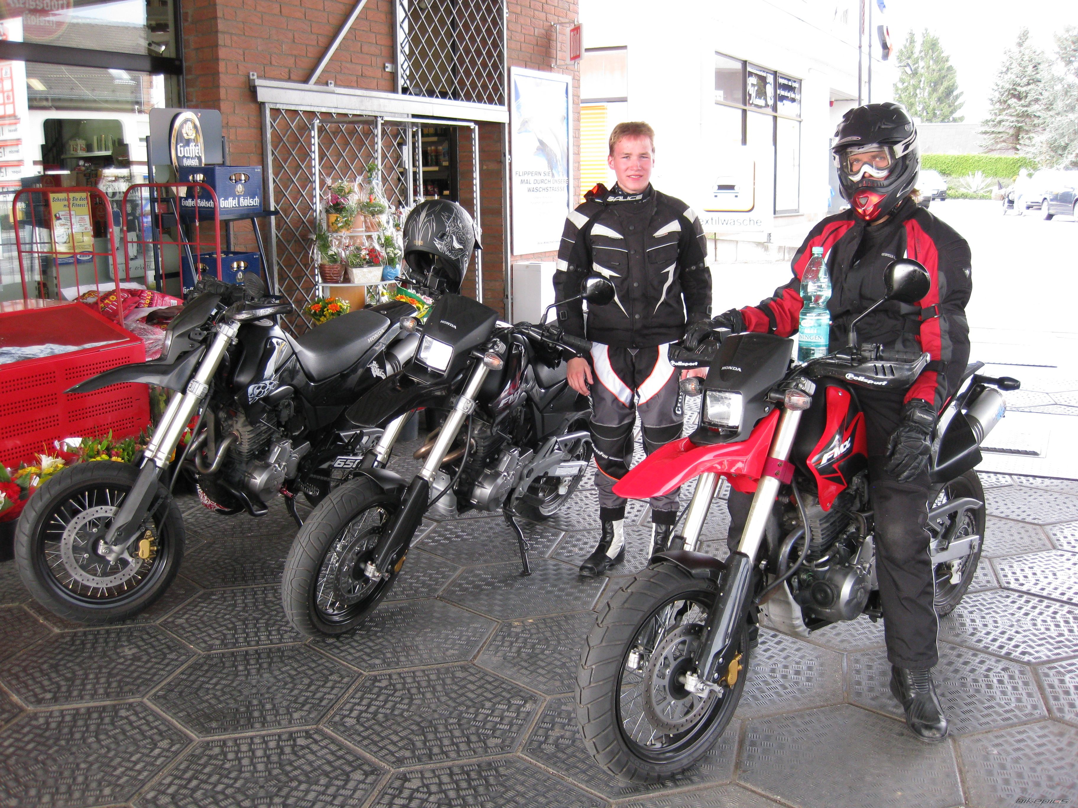 Photo 1630947