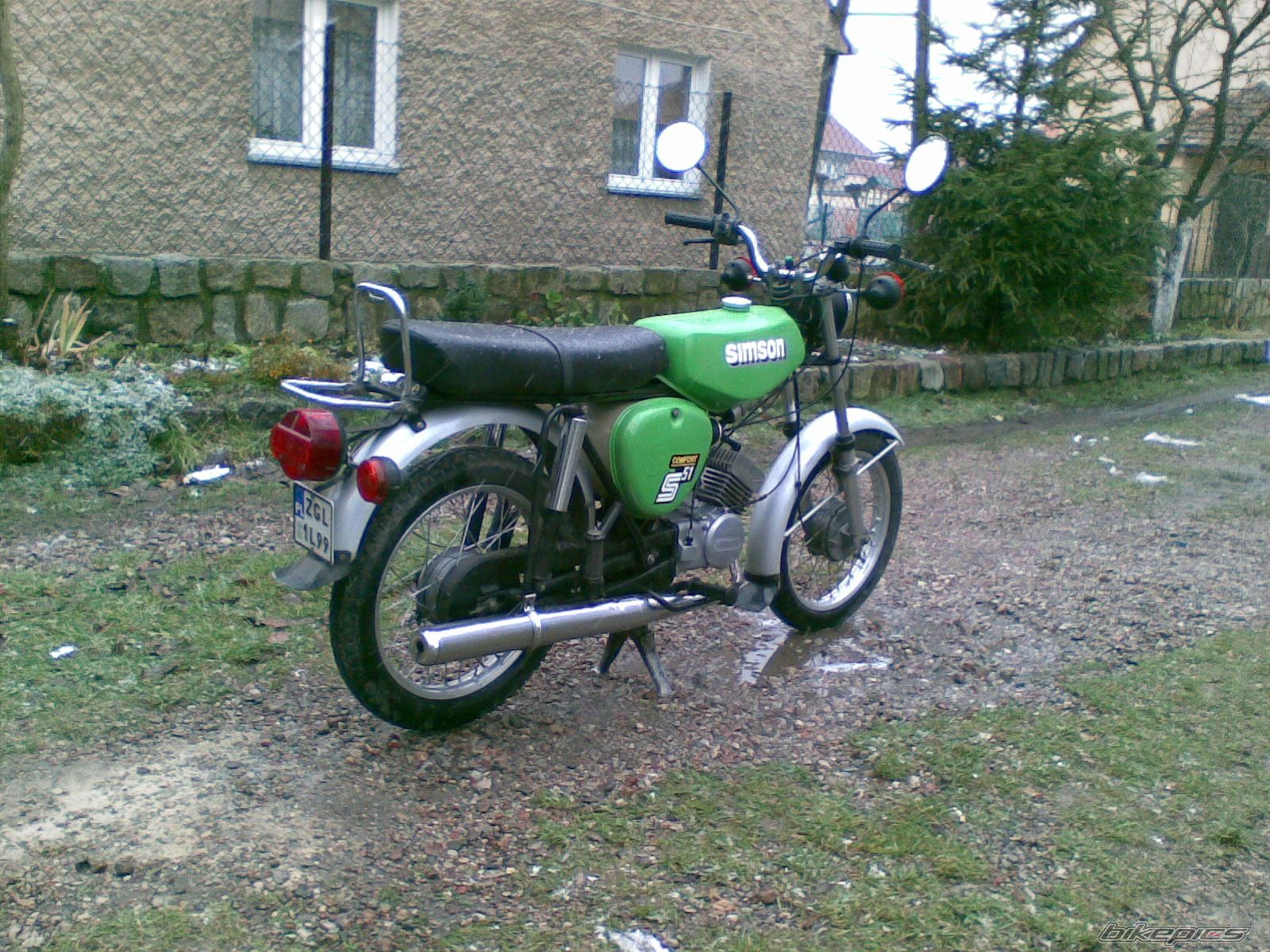 Photo 1631046