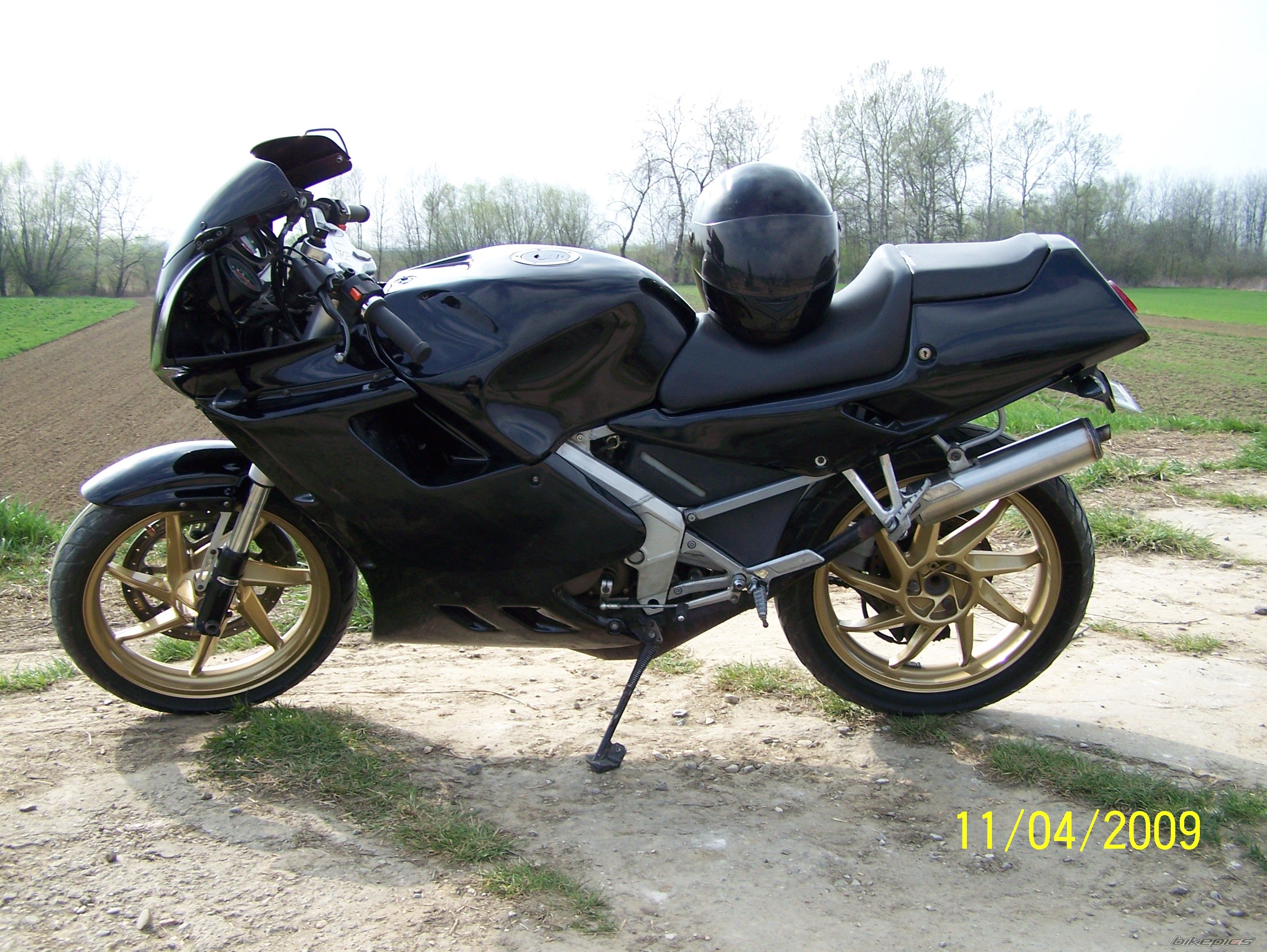 Photo 1632074