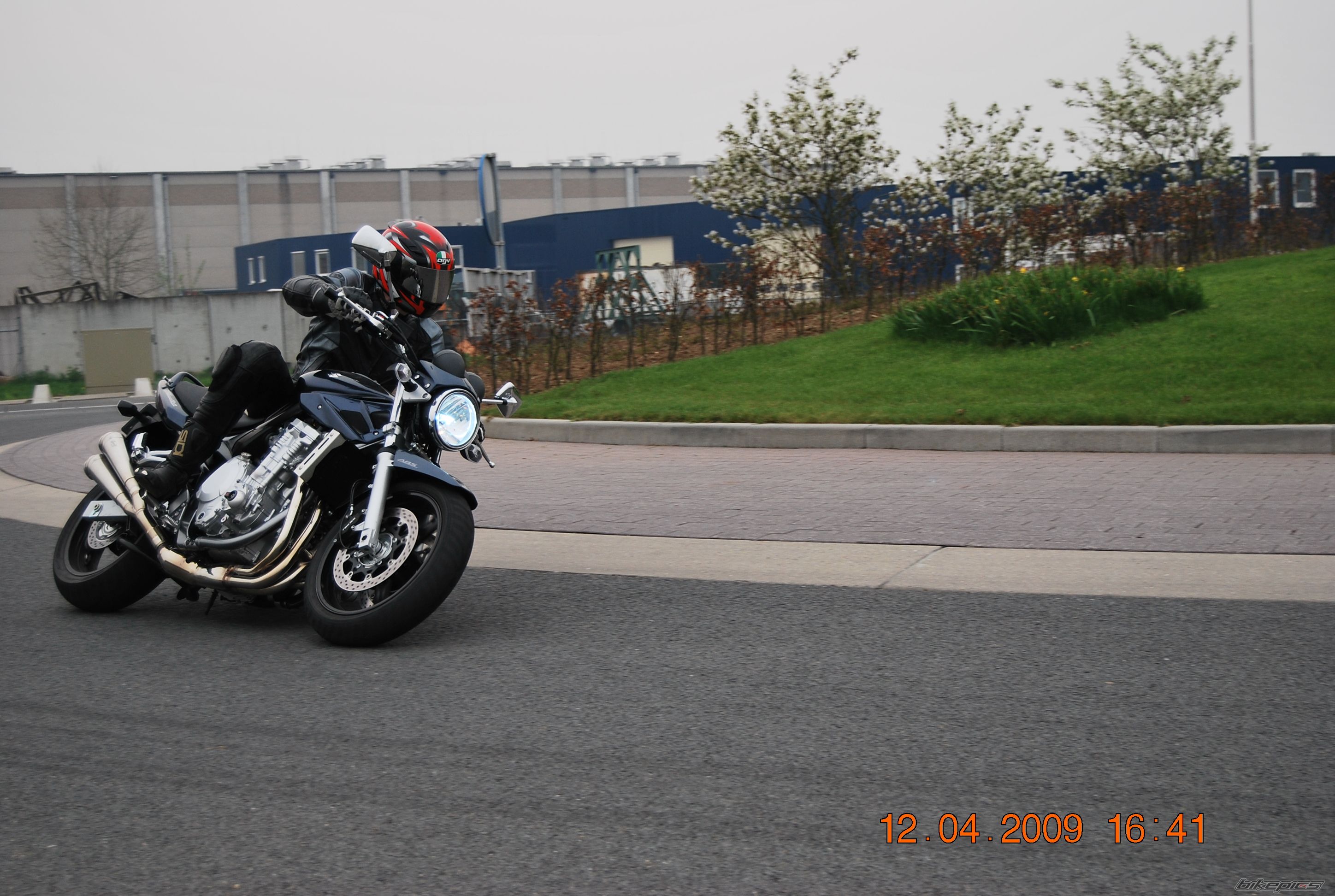 Photo 1632210