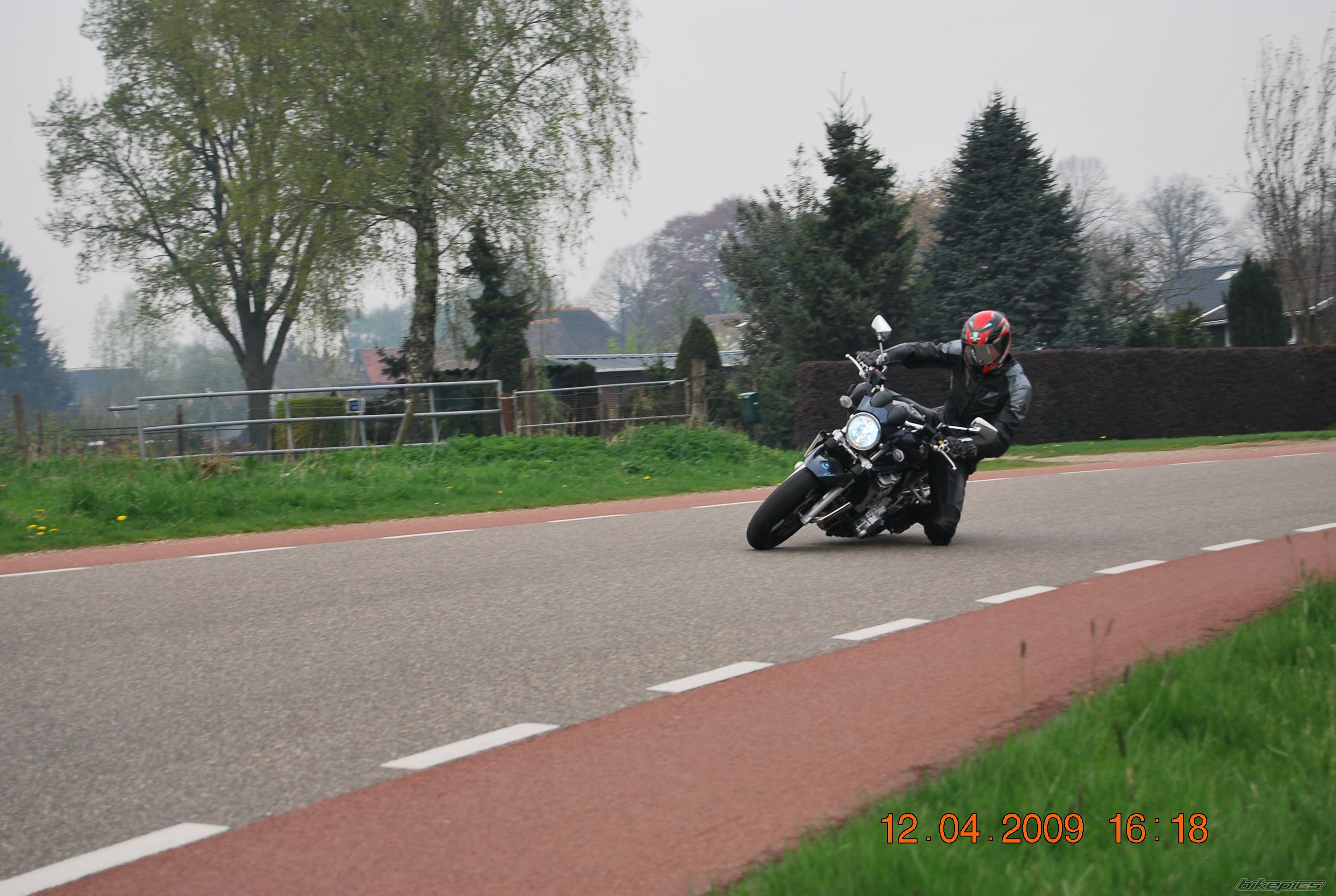 Photo 1632215