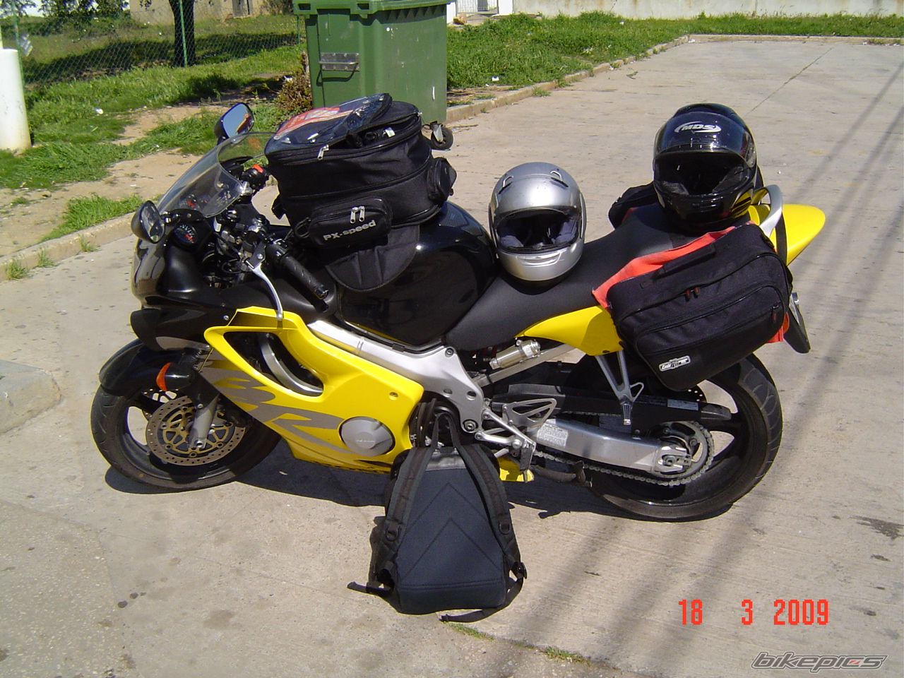 Photo 1632346