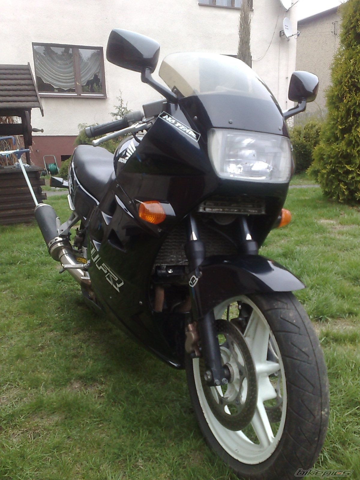 Photo 1632887