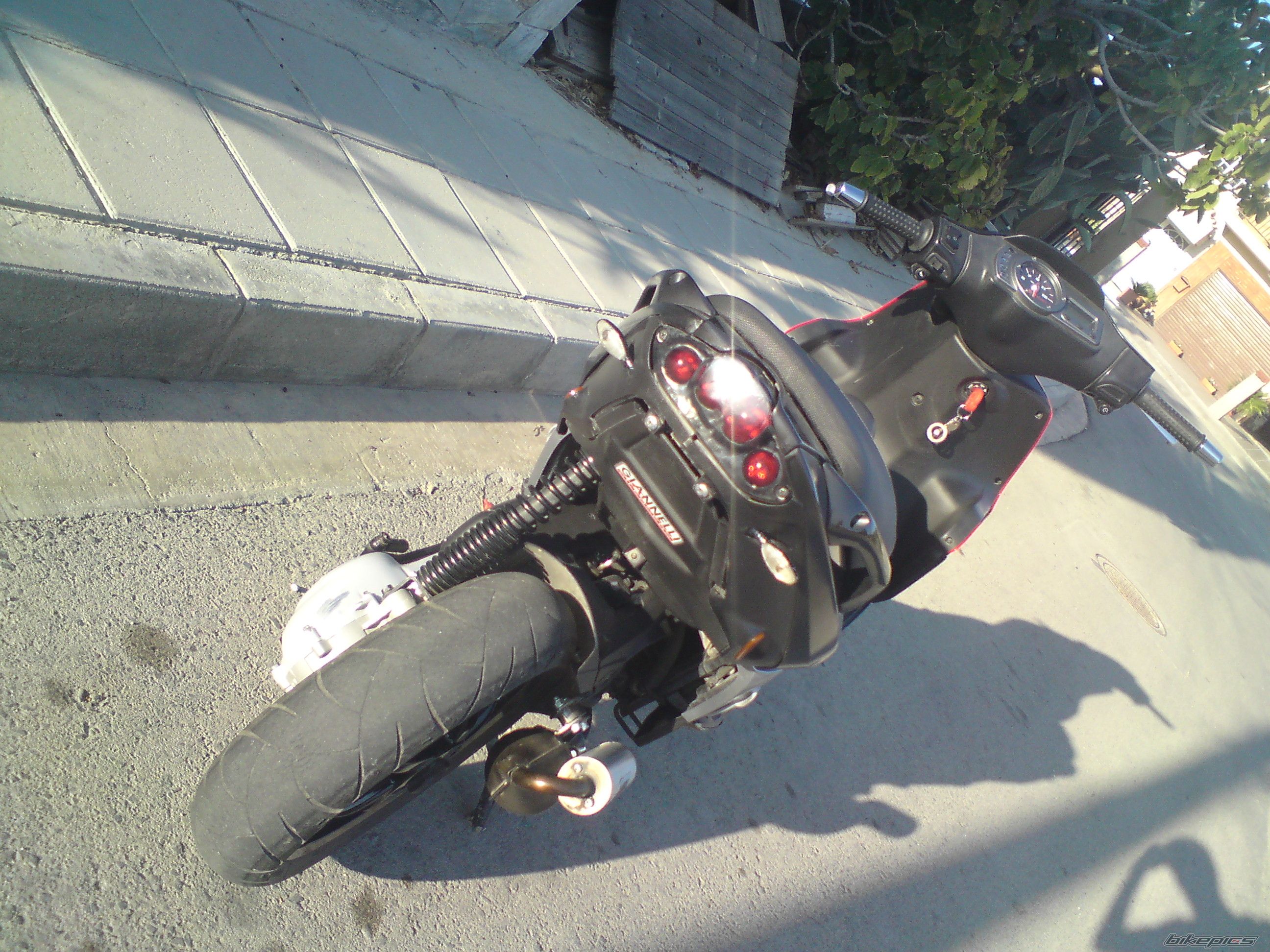 Photo 1632980