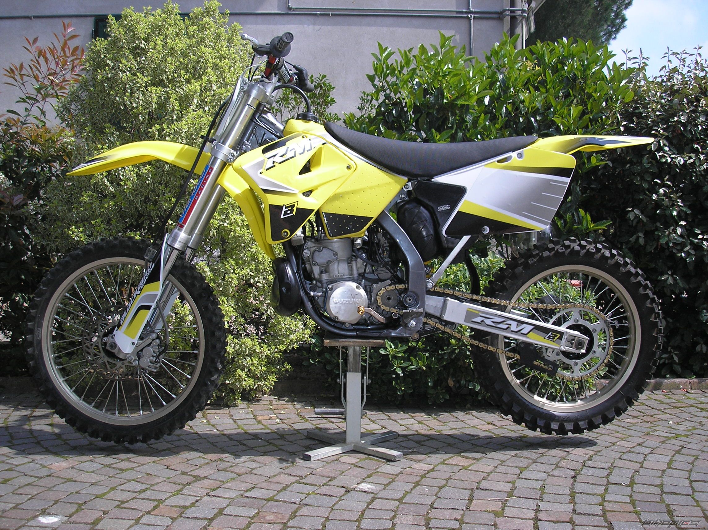 Photo 1633141