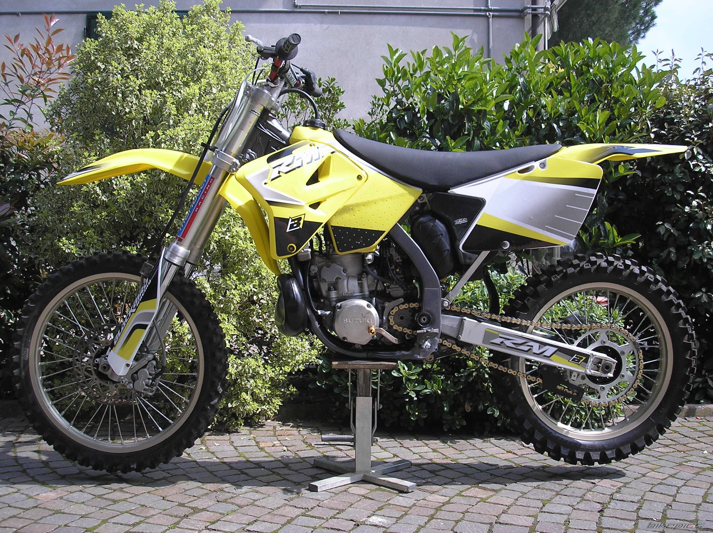 Photo 1633143