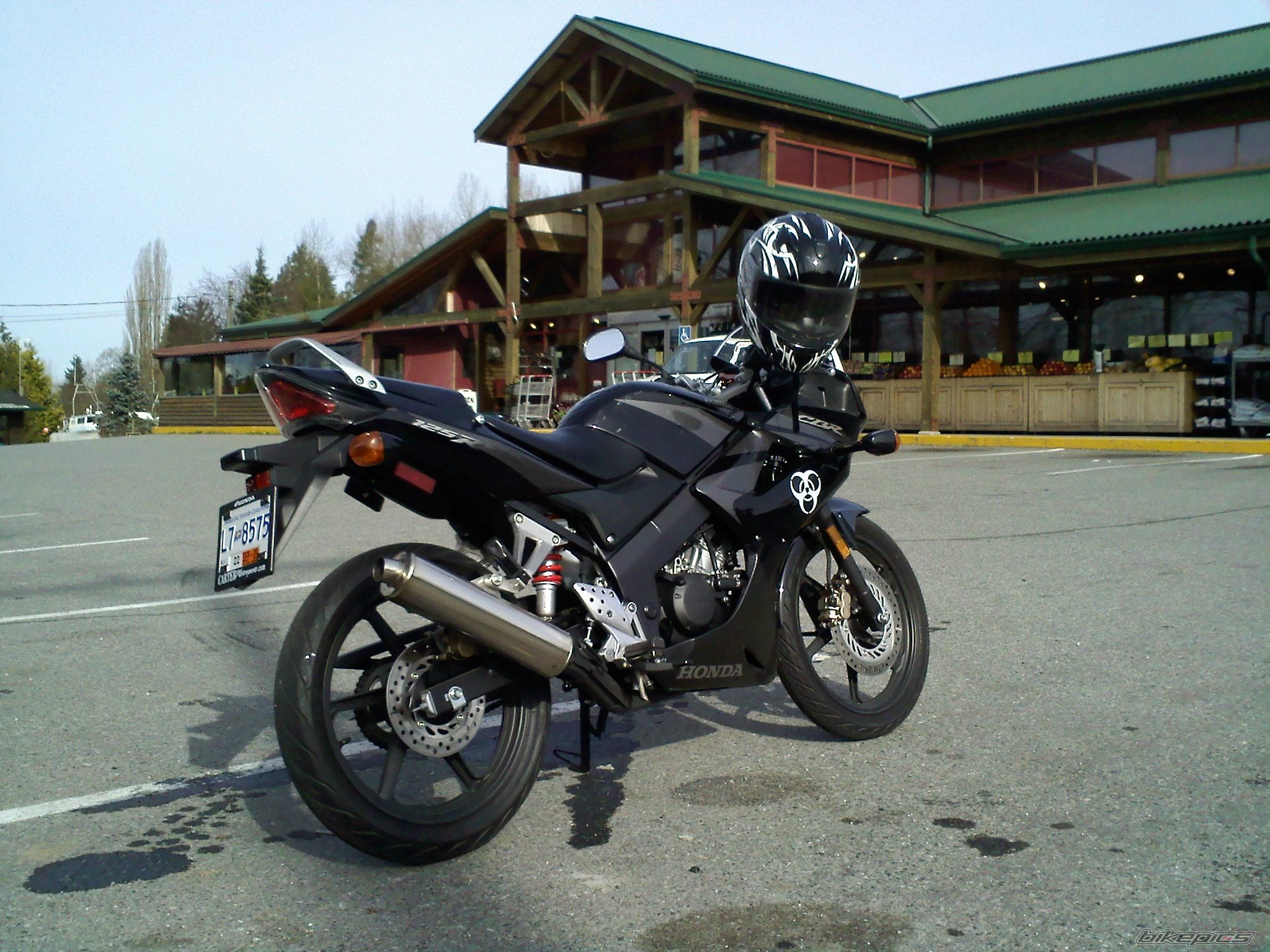 Photo 1633174