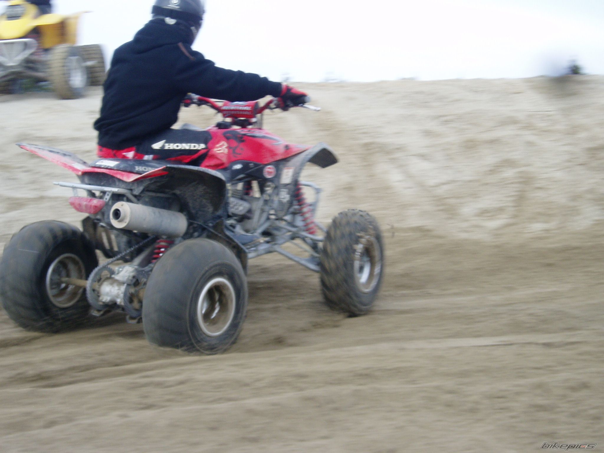 Photo 1633179