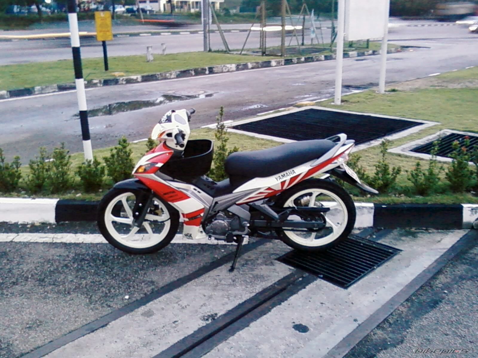Photo 1633218