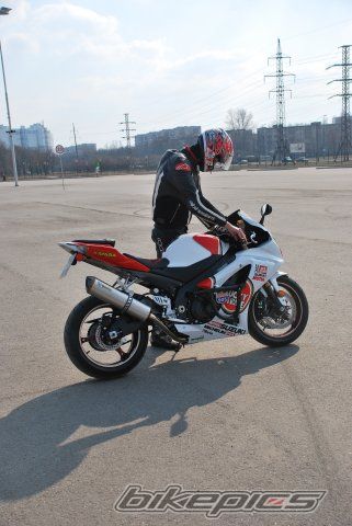 Photo 1633368