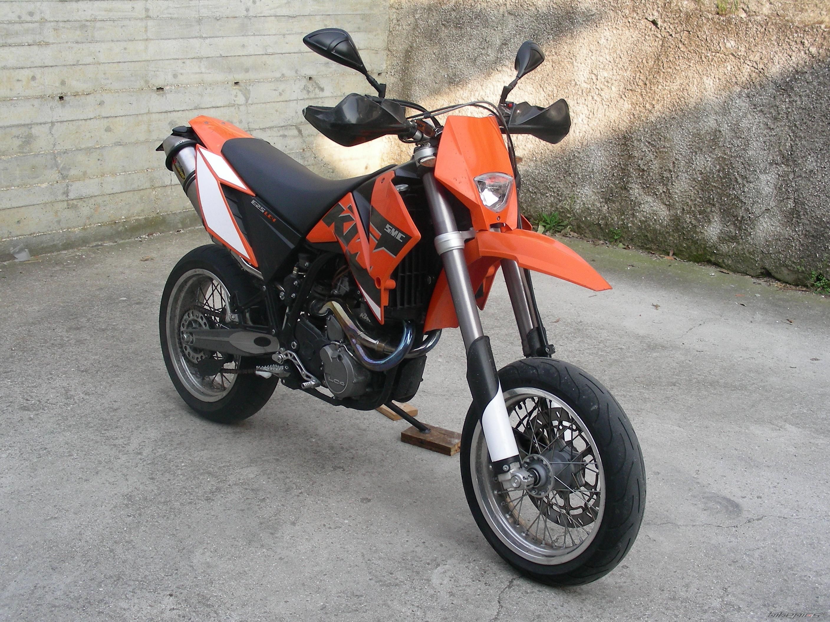 Photo 1633403