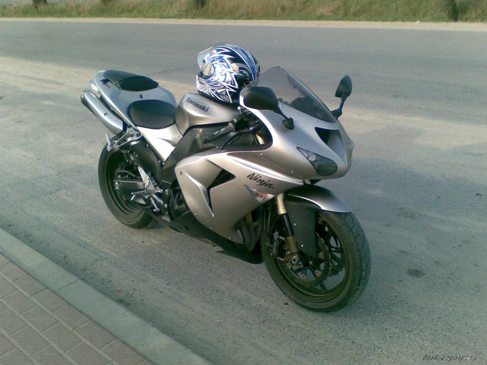 Bike Photo 1633421