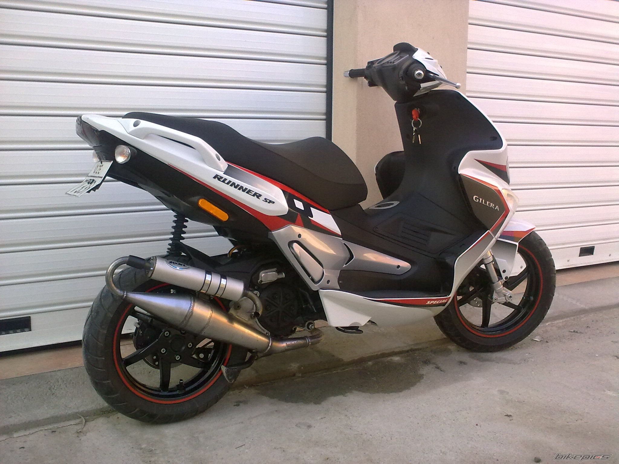Photo 1633851