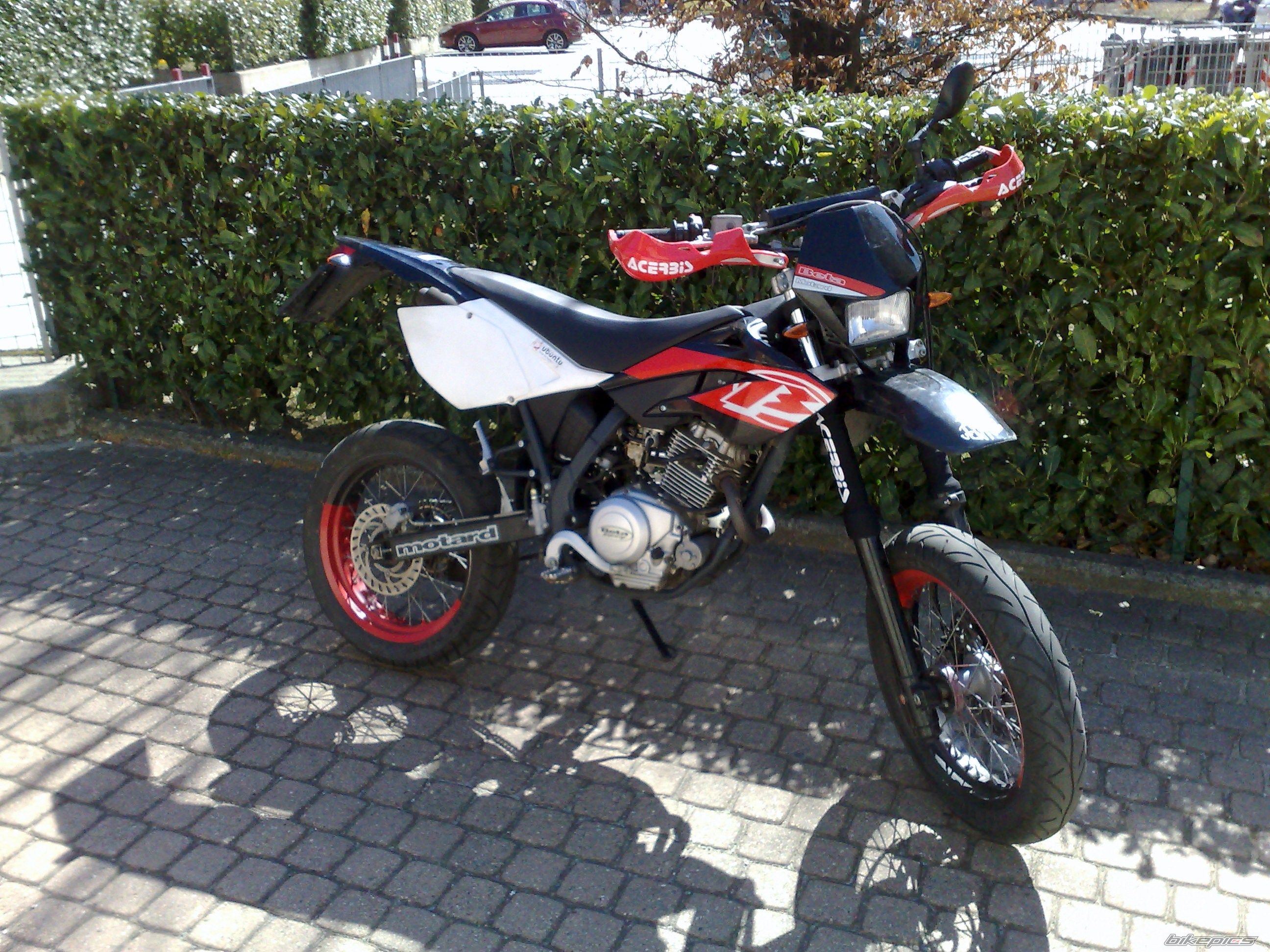Photo 1633891
