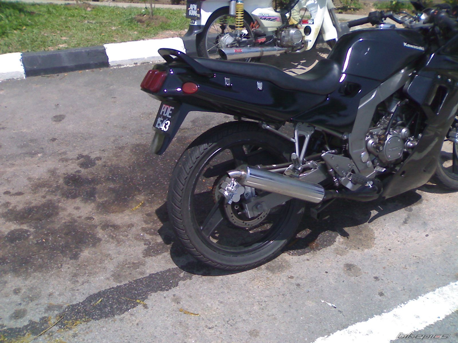 Photo 1633909