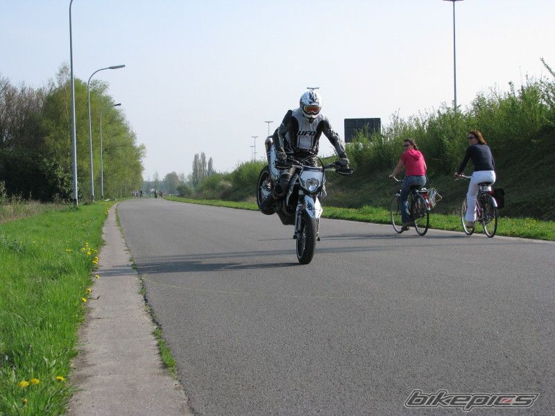 Bike Photo 1633912