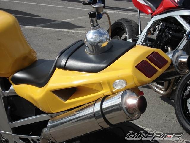 Photo 1633966