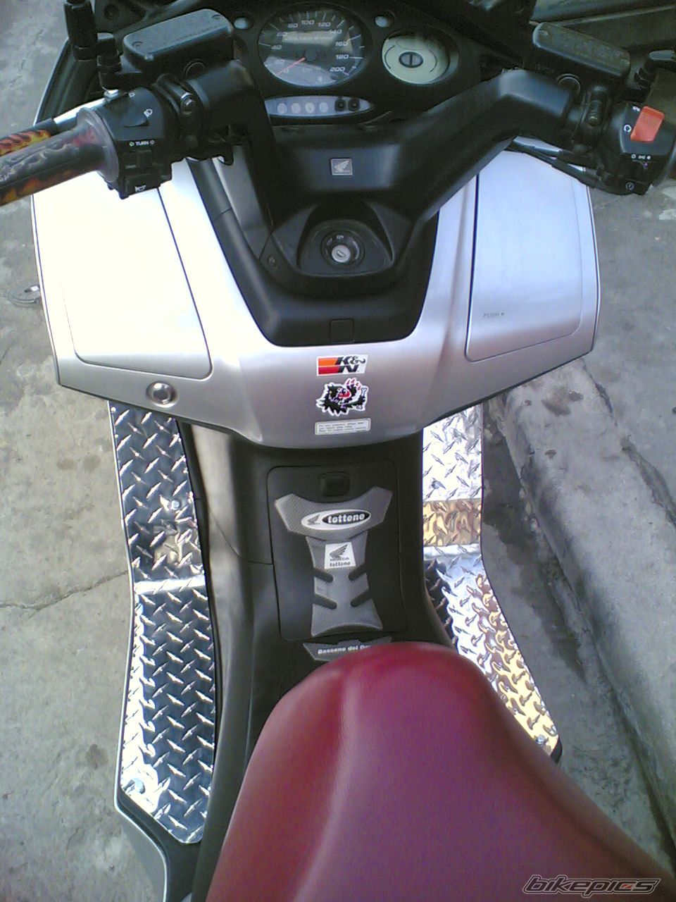 Photo 1633982