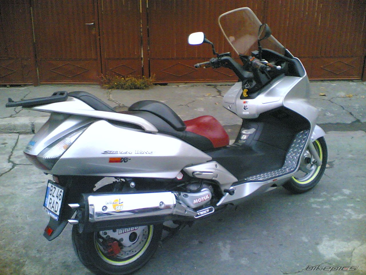 Photo 1633985