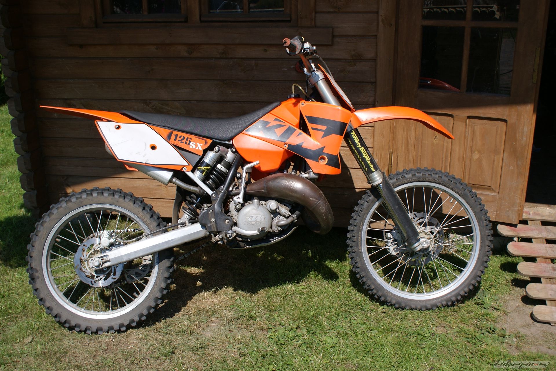 Bike Photo 1633998