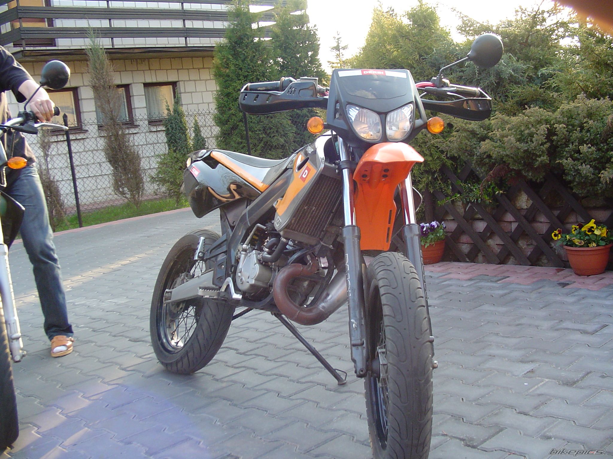 Photo 1635085