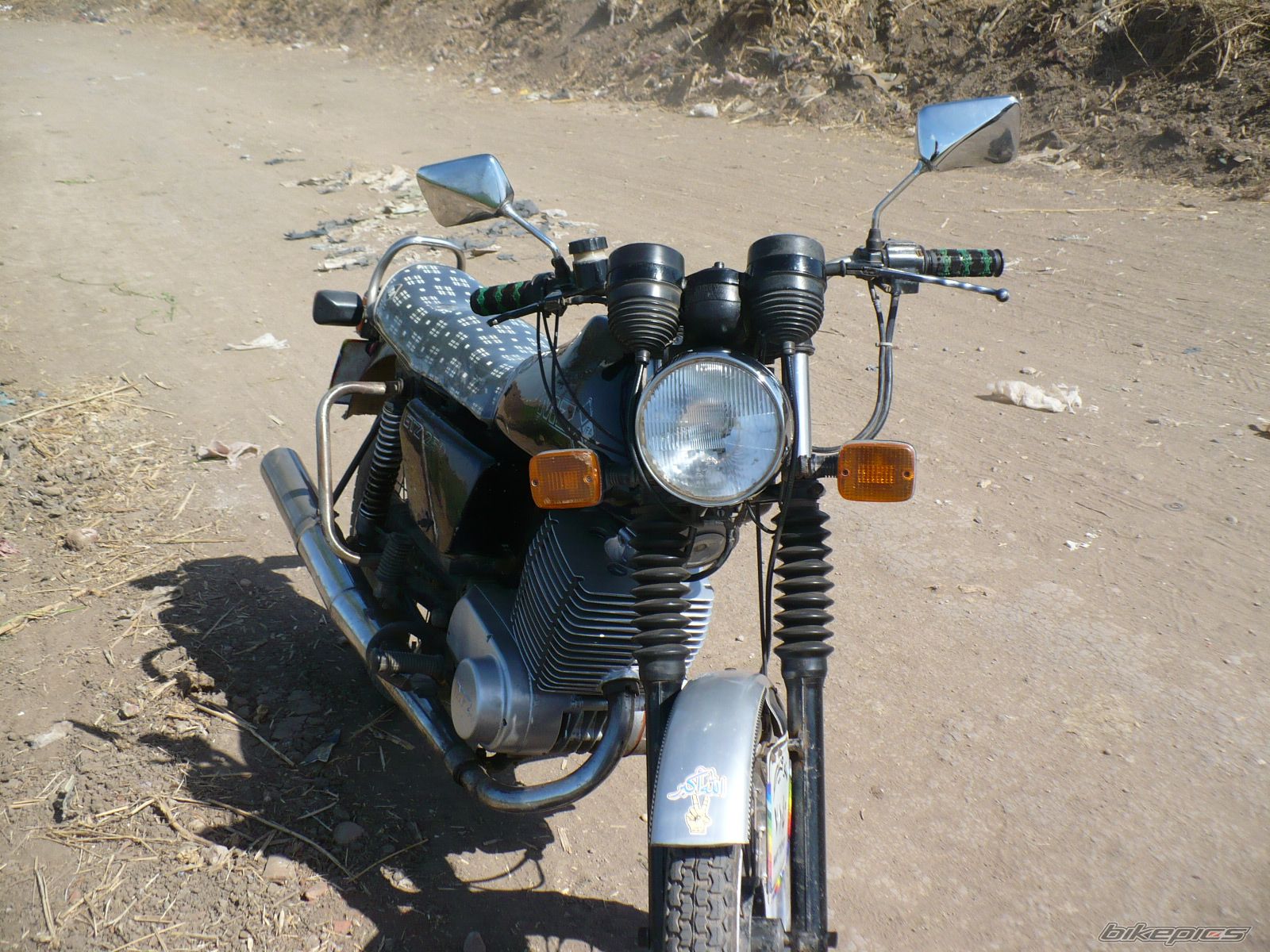 Photo 1635136