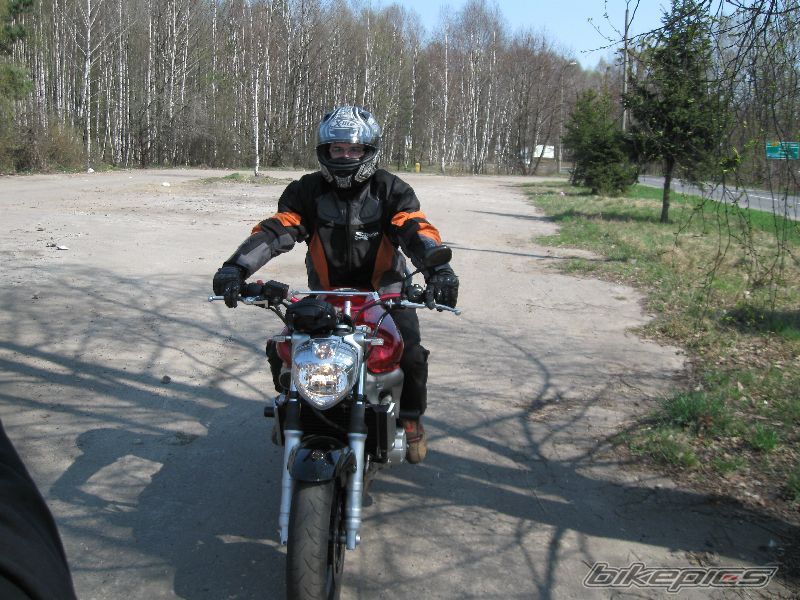Photo 1635329