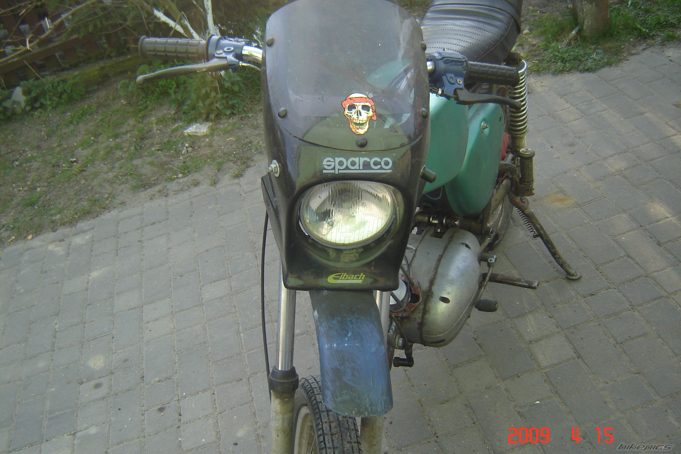 Photo 1635372