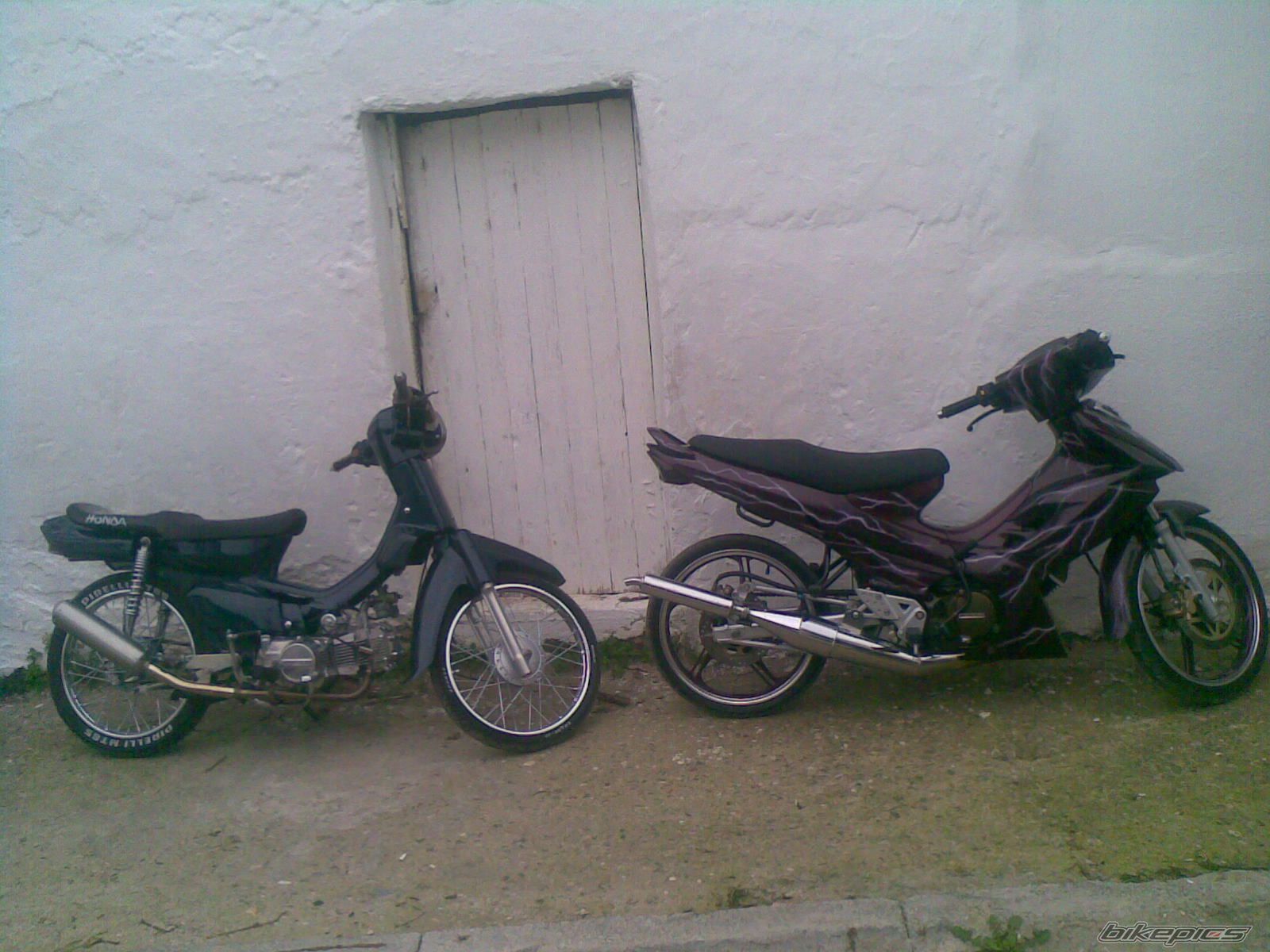 Photo 1635553