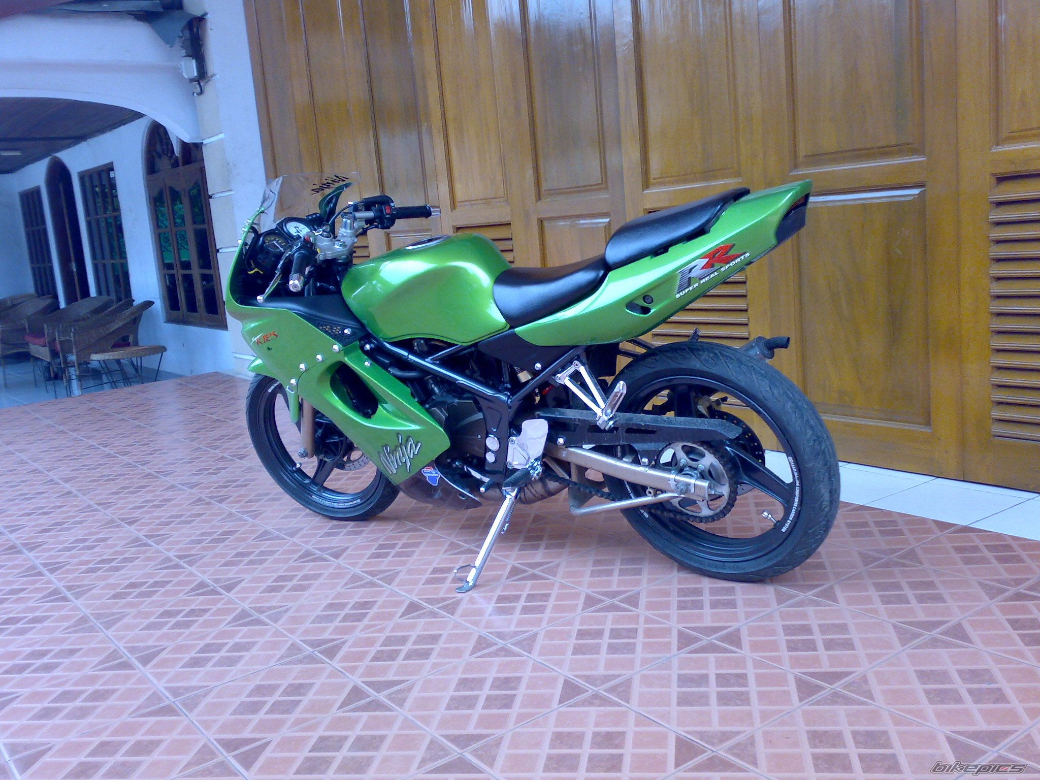 Photo 1635828