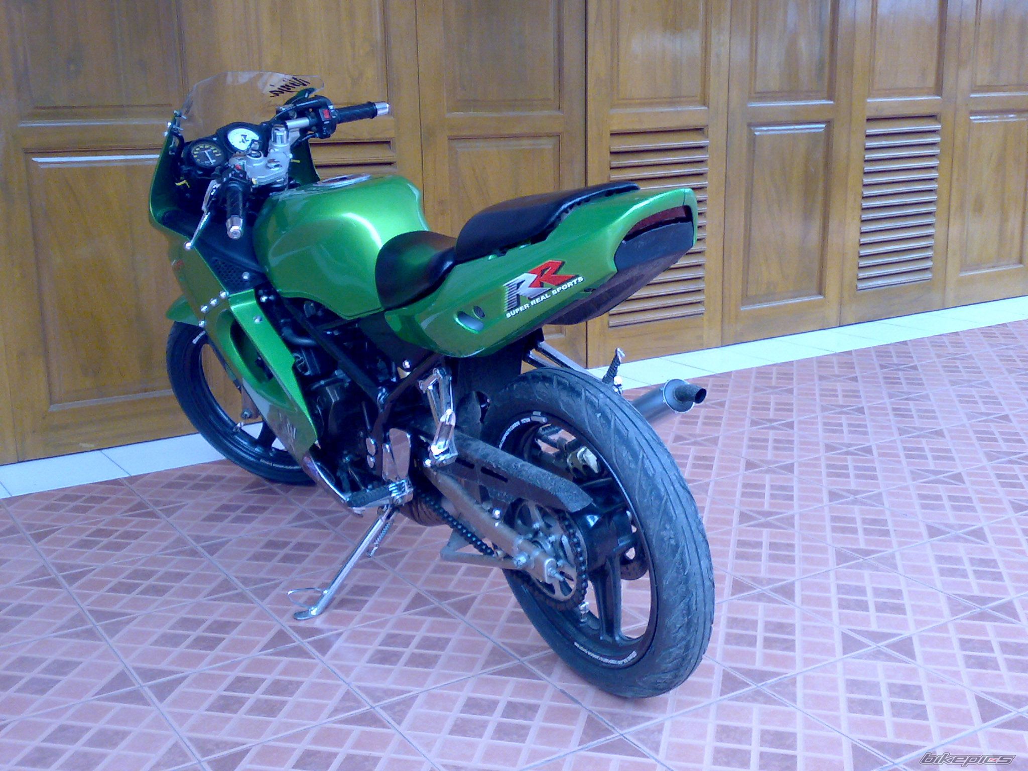 Photo 1635830