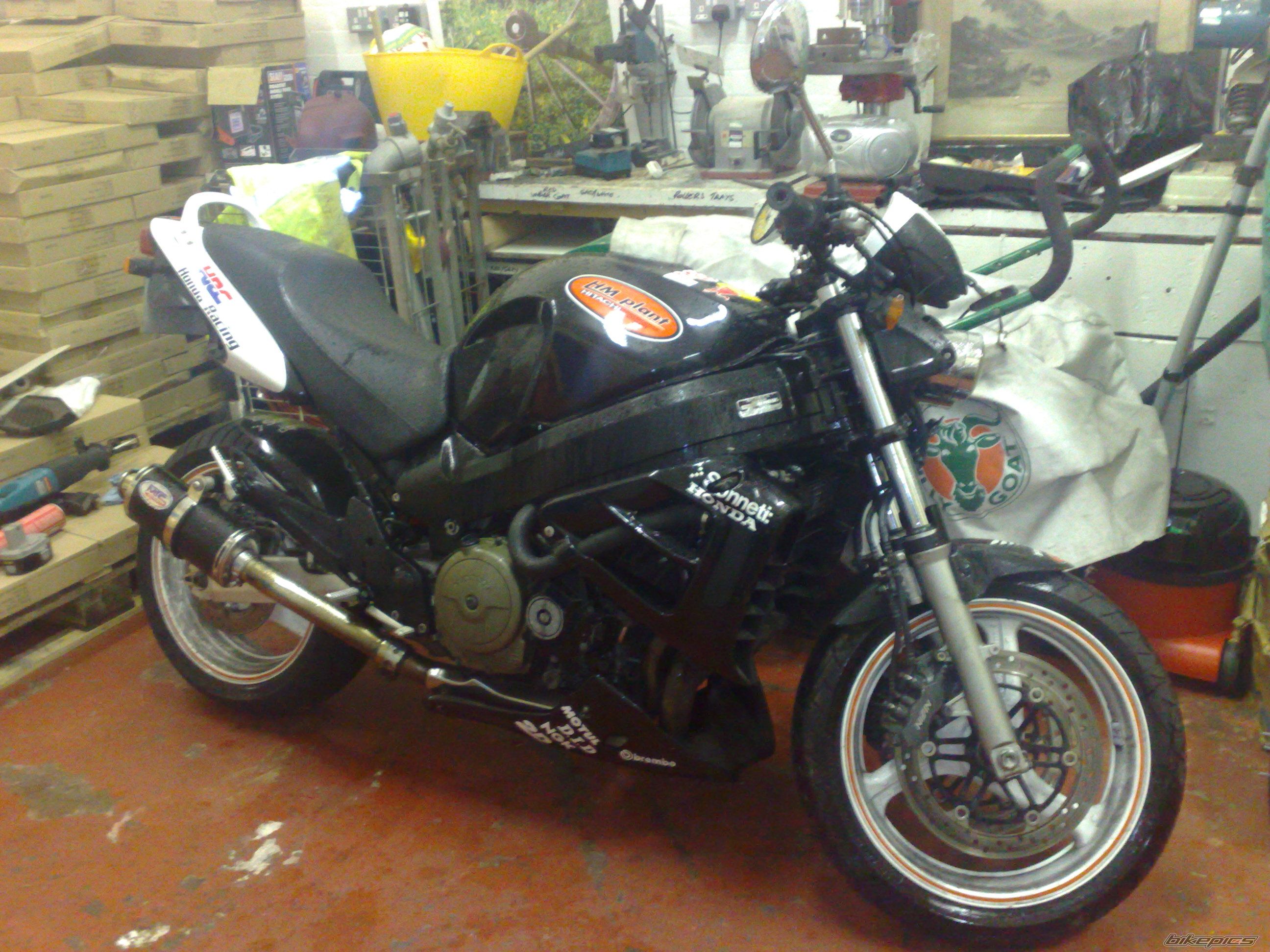Photo 1635907