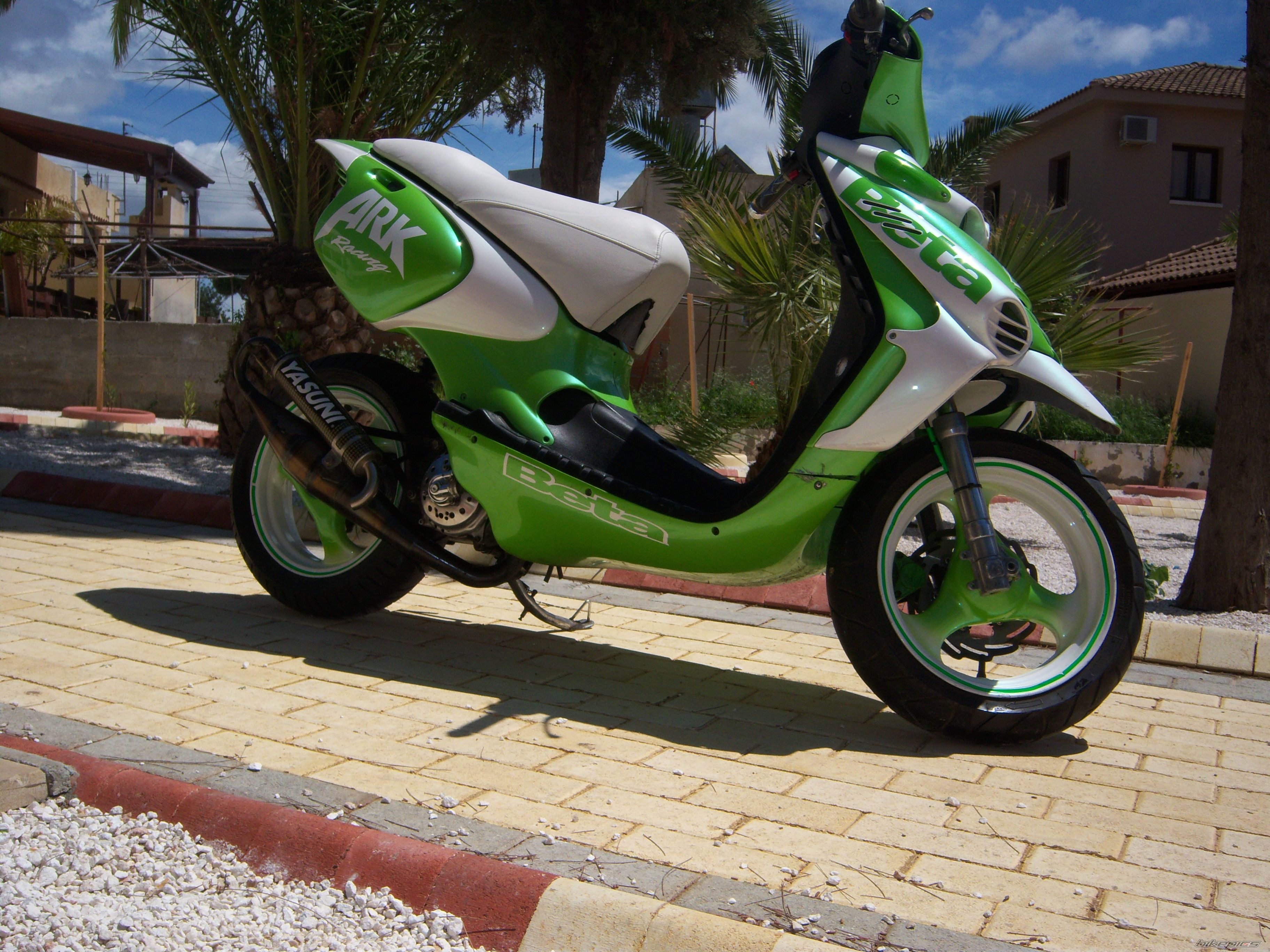 Photo 1635940