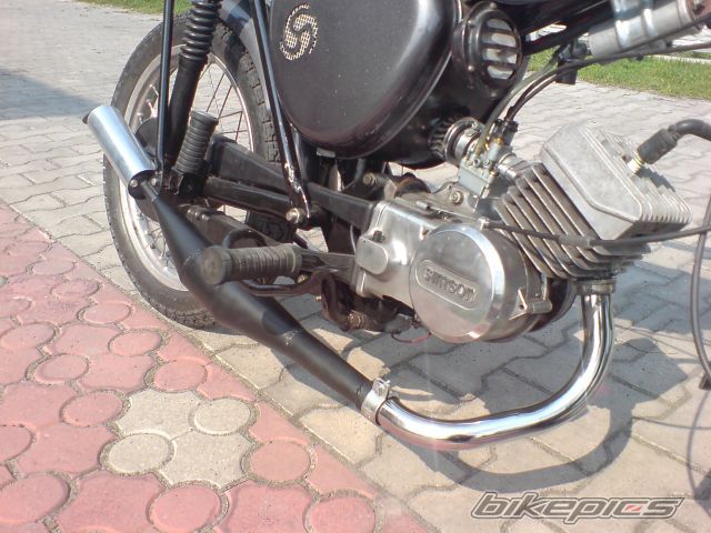 Photo 1636105