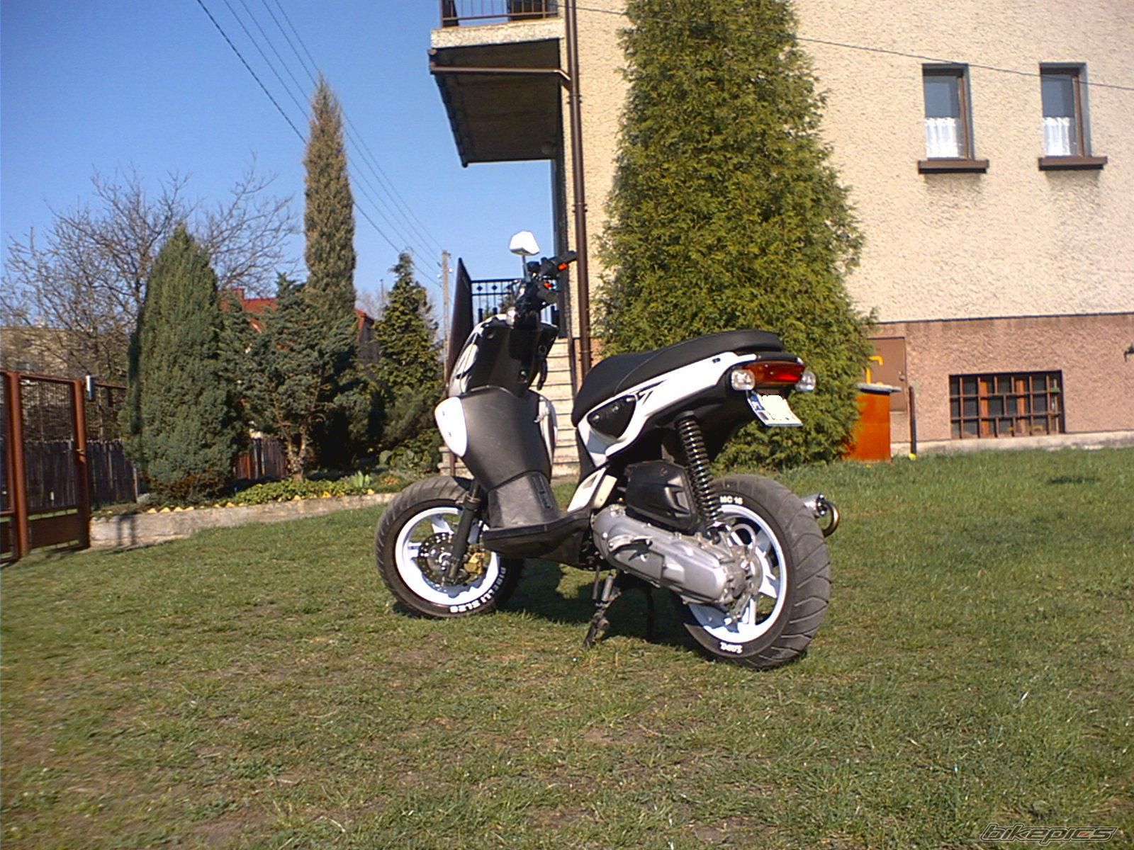Photo 1636190