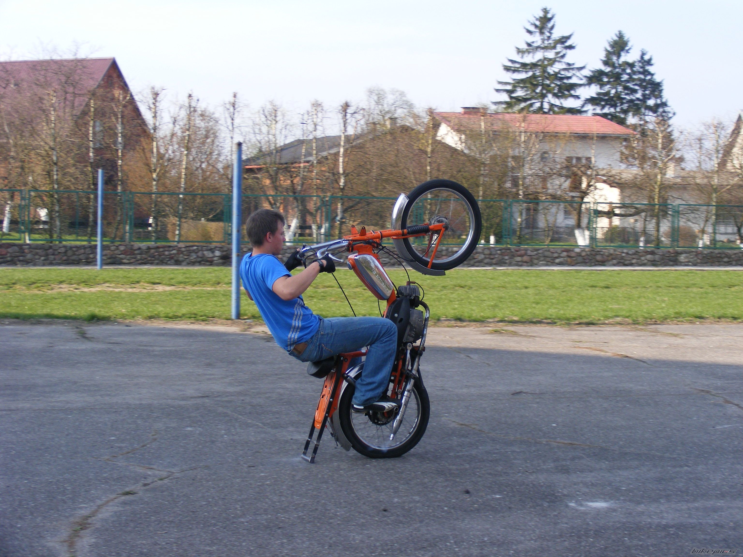 Bike Photo 1636517