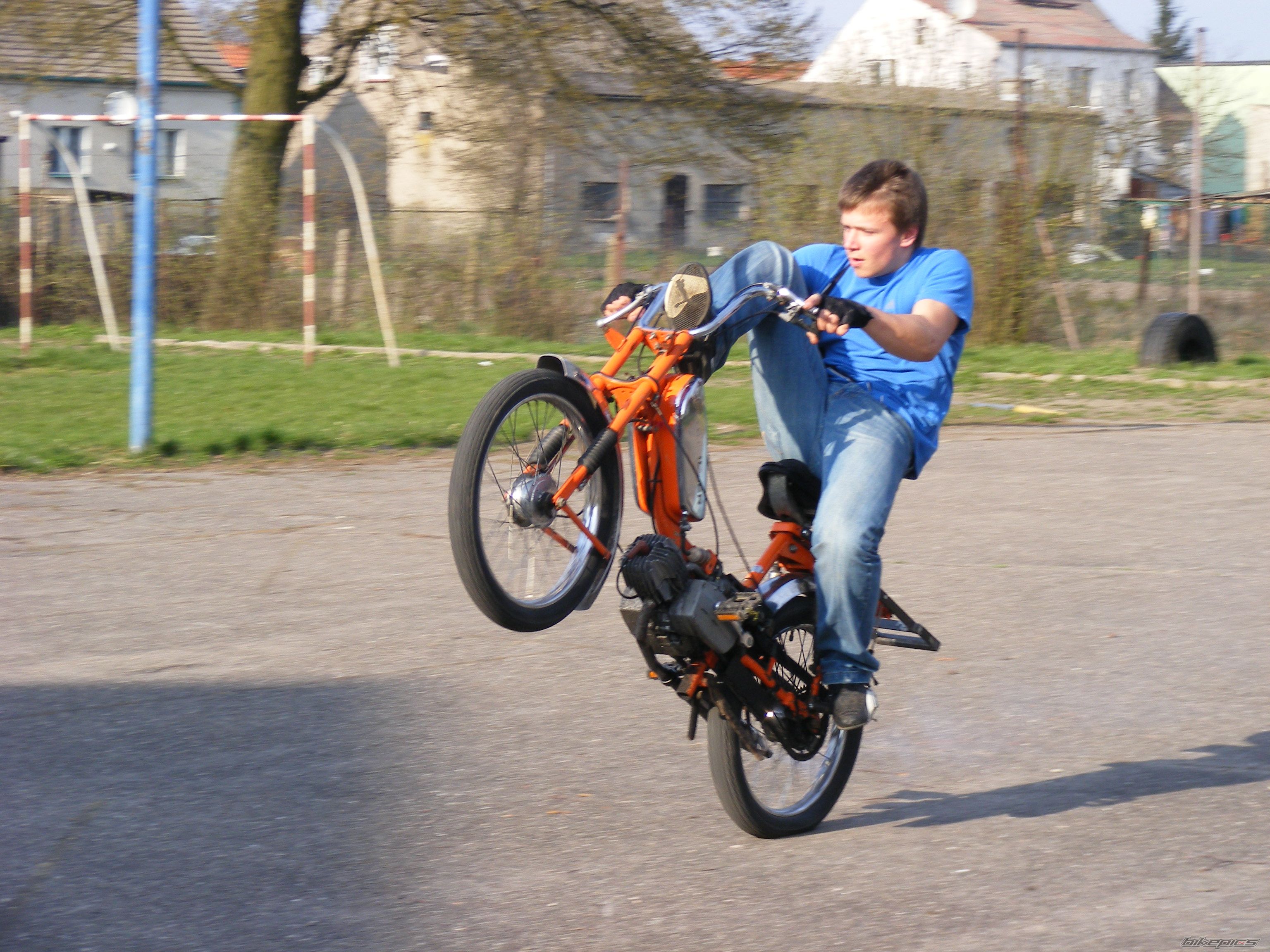 Bike Photo 1636520