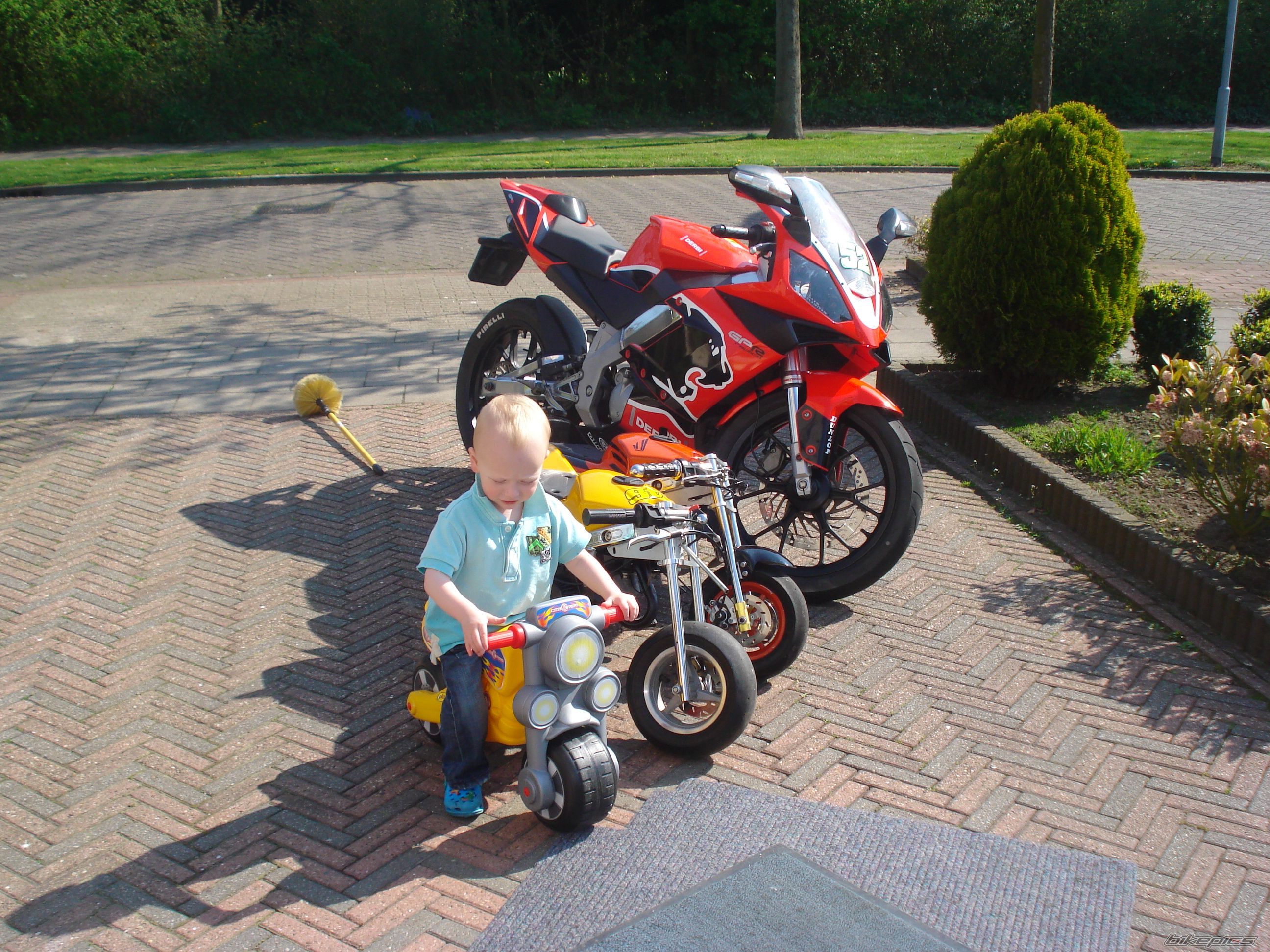 Bike Photo 1636588