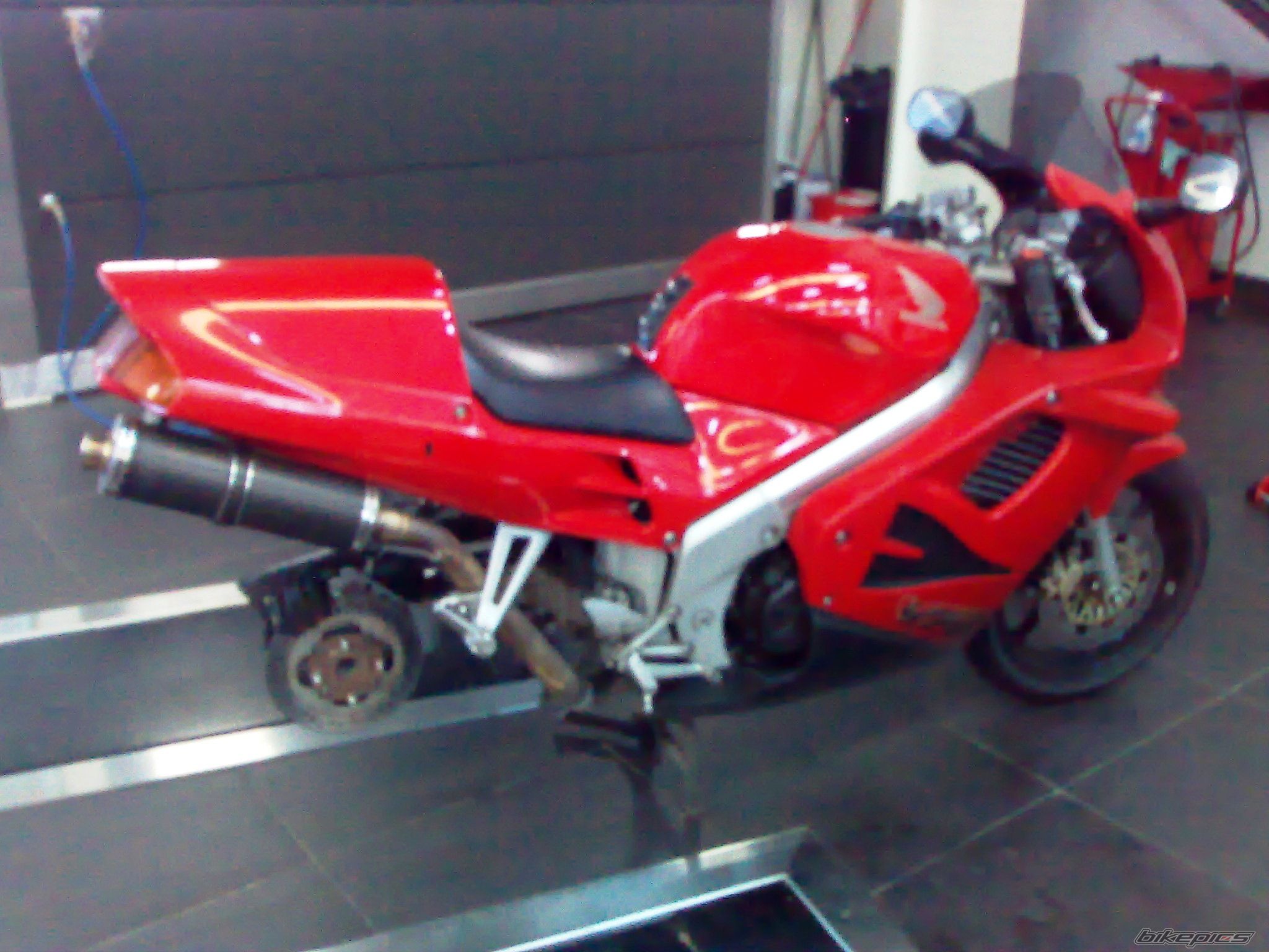 Photo 1636682