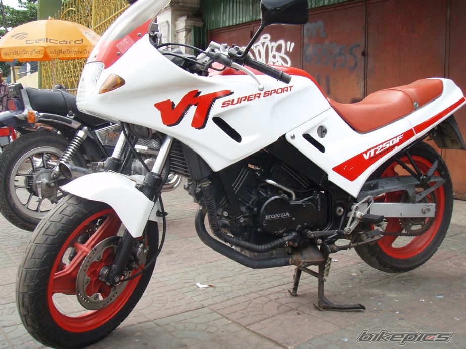 Photo 1636743