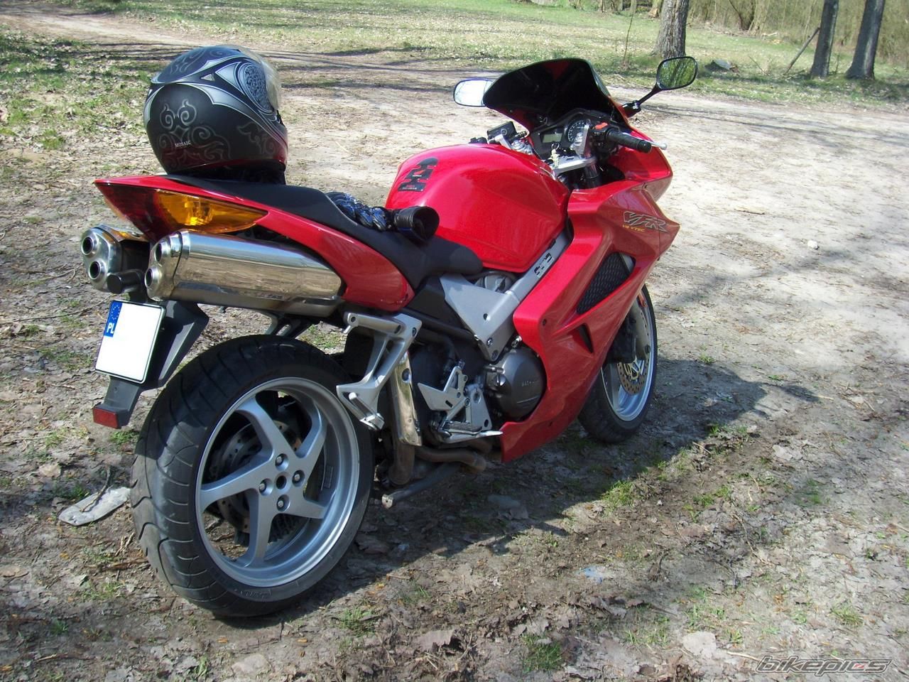 Photo 1636776
