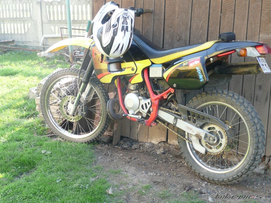Photo 1636851